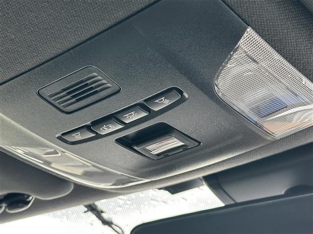カローラスポーツ ハイブリッドＧ　Ｚ　純正ディスプレイオーディオ（ナビ有）（ＡＭ／ＦＭ／ＵＳＢ／ＢＴ／Ｍｉｒａ　Ｃａｓｔ）／フルセグテレビ／バックカメラ／ビルトインＥＴＣ／ドライブレコーダー前後／前席シートヒーター／衝突軽減ブレーキ（17枚目）