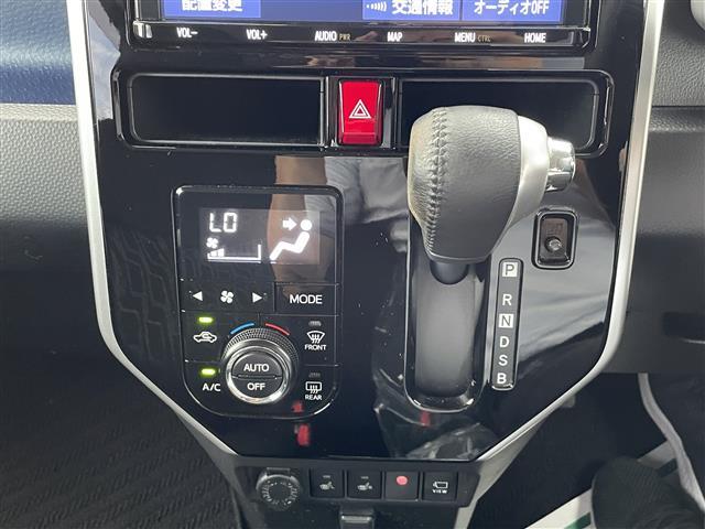 ルーミー カスタムＧ　純正ナビ（ＡＭ／ＦＭ／Ｂｌｕｅｔｏｏｔｈ／ＣＤ／ＤＶＤ）／フルセグテレビ／全方位カメラ／両側パワースライドドア／クルーズコントロール／コーナーセンサー／純正アルミホイール／オートマチックハビーム（6枚目）