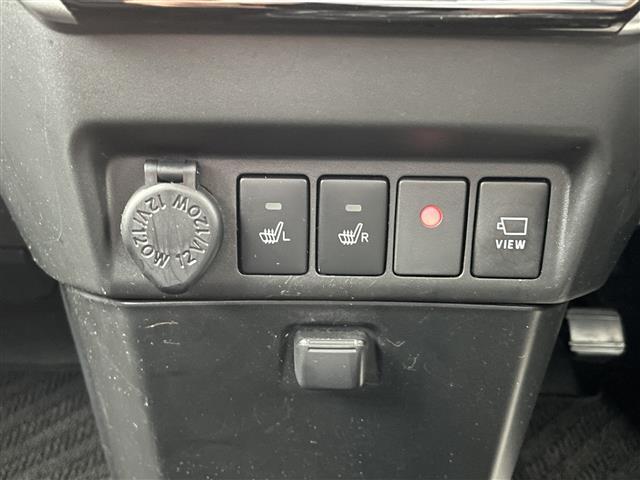 ルーミー カスタムＧ　純正ナビ（ＡＭ／ＦＭ／Ｂｌｕｅｔｏｏｔｈ／ＣＤ／ＤＶＤ）／フルセグテレビ／全方位カメラ／両側パワースライドドア／クルーズコントロール／コーナーセンサー／純正アルミホイール／オートマチックハビーム（8枚目）