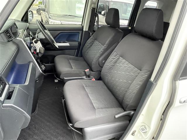 ルーミー カスタムＧ　純正ナビ（ＡＭ／ＦＭ／Ｂｌｕｅｔｏｏｔｈ／ＣＤ／ＤＶＤ）／フルセグテレビ／全方位カメラ／両側パワースライドドア／クルーズコントロール／コーナーセンサー／純正アルミホイール／オートマチックハビーム（23枚目）