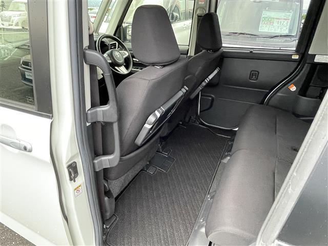 ルーミー カスタムＧ　純正ナビ（ＡＭ／ＦＭ／Ｂｌｕｅｔｏｏｔｈ／ＣＤ／ＤＶＤ）／フルセグテレビ／全方位カメラ／両側パワースライドドア／クルーズコントロール／コーナーセンサー／純正アルミホイール／オートマチックハビーム（24枚目）