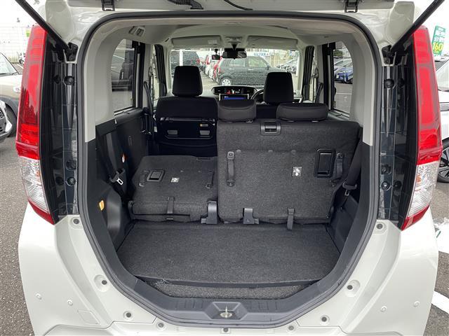 ルーミー カスタムＧ　純正ナビ（ＡＭ／ＦＭ／Ｂｌｕｅｔｏｏｔｈ／ＣＤ／ＤＶＤ）／フルセグテレビ／全方位カメラ／両側パワースライドドア／クルーズコントロール／コーナーセンサー／純正アルミホイール／オートマチックハビーム（27枚目）