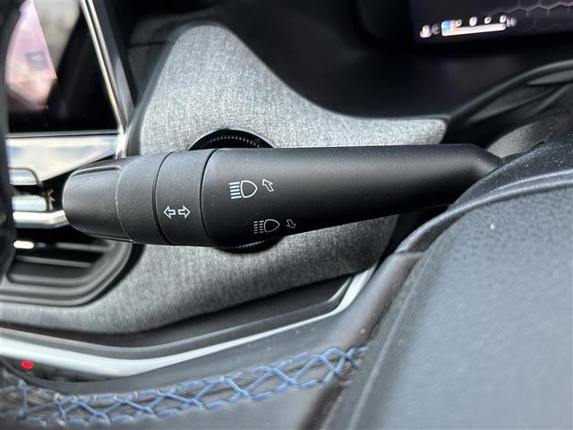 ジープ・コンパス ロンジチュード　ワンオーナー／保証書／取扱説明書／純正ナビ／フルセグＴＶ／Ｂｌｕｅｔｏｏｔｈ／ＡｐｐｌｅＣａｒＰｌａｙ／バックカメラ／ＥＴＣ／衝突軽減ブレーキ／レーダークルーズ／ブラインドスポットモニター（12枚目）
