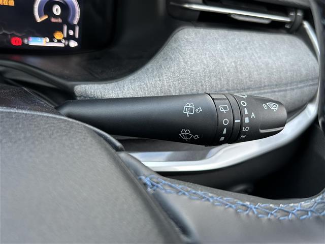 ジープ・コンパス ロンジチュード　ワンオーナー／保証書／取扱説明書／純正ナビ／フルセグＴＶ／Ｂｌｕｅｔｏｏｔｈ／ＡｐｐｌｅＣａｒＰｌａｙ／バックカメラ／ＥＴＣ／衝突軽減ブレーキ／レーダークルーズ／ブラインドスポットモニター（13枚目）