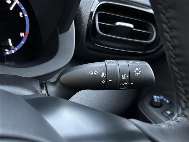 ヤリスクロス ハイブリッドＺ　４ＷＤ／純正ナビ（Ｂｌｕｅｔｏｏｔｈ／フルセグＴＶ）／全周囲カメラ／追従型クルーズコントロール／オートマチックハイビーム／ドラレコ前後／パワーシート／シートヒーター／ヘッドアップディスプレイ（12枚目）