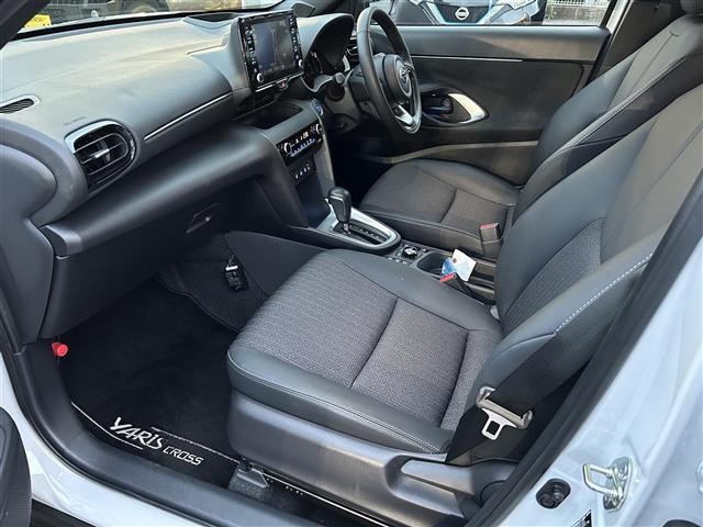 ヤリスクロス ハイブリッドＺ　４ＷＤ／純正ナビ（Ｂｌｕｅｔｏｏｔｈ／フルセグＴＶ）／全周囲カメラ／追従型クルーズコントロール／オートマチックハイビーム／ドラレコ前後／パワーシート／シートヒーター／ヘッドアップディスプレイ（20枚目）