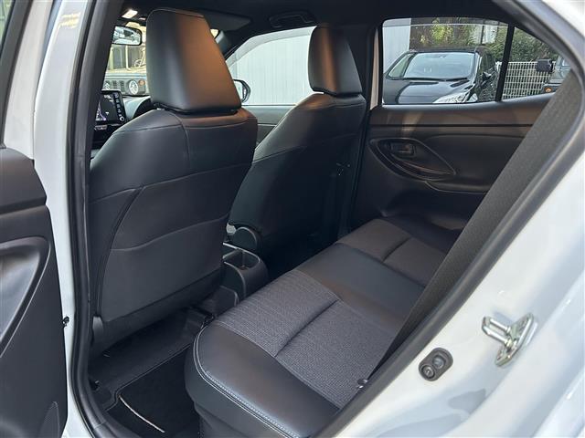 ヤリスクロス ハイブリッドＺ　４ＷＤ／純正ナビ（Ｂｌｕｅｔｏｏｔｈ／フルセグＴＶ）／全周囲カメラ／追従型クルーズコントロール／オートマチックハイビーム／ドラレコ前後／パワーシート／シートヒーター／ヘッドアップディスプレイ（22枚目）