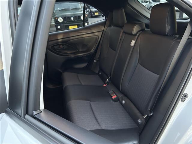 ヤリスクロス ハイブリッドＺ　４ＷＤ／純正ナビ（Ｂｌｕｅｔｏｏｔｈ／フルセグＴＶ）／全周囲カメラ／追従型クルーズコントロール／オートマチックハイビーム／ドラレコ前後／パワーシート／シートヒーター／ヘッドアップディスプレイ（23枚目）