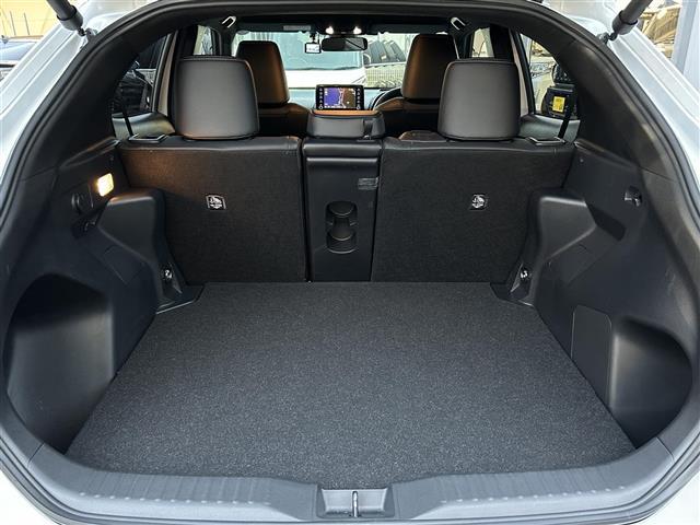 ヤリスクロス ハイブリッドＺ　４ＷＤ／純正ナビ（Ｂｌｕｅｔｏｏｔｈ／フルセグＴＶ）／全周囲カメラ／追従型クルーズコントロール／オートマチックハイビーム／ドラレコ前後／パワーシート／シートヒーター／ヘッドアップディスプレイ（24枚目）