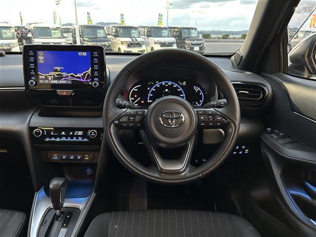 ヤリスクロス ハイブリッドＺ　４ＷＤ／純正ナビ（Ｂｌｕｅｔｏｏｔｈ／フルセグＴＶ）／全周囲カメラ／追従型クルーズコントロール／オートマチックハイビーム／ドラレコ前後／パワーシート／シートヒーター／ヘッドアップディスプレイ（25枚目）