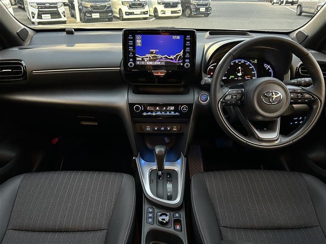 ヤリスクロス ハイブリッドＺ　４ＷＤ／純正ナビ（Ｂｌｕｅｔｏｏｔｈ／フルセグＴＶ）／全周囲カメラ／追従型クルーズコントロール／オートマチックハイビーム／ドラレコ前後／パワーシート／シートヒーター／ヘッドアップディスプレイ（42枚目）