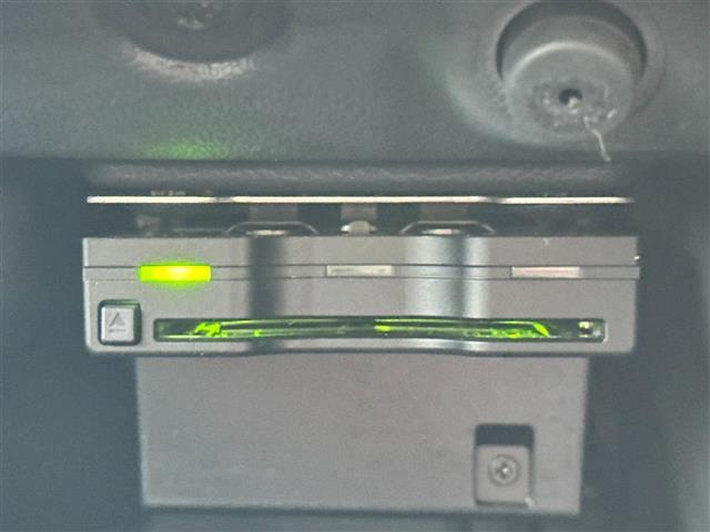 ポロ ブルーモーション　純正ＳＤナビ／１５インチ純正アルミホイール／ＬＥＤオートライト／クルーズコントロール／フルセグＴＶ／Ｂｌｕｅｔｏｏｔｈ／バックカメラ／純正フロアマット（19枚目）