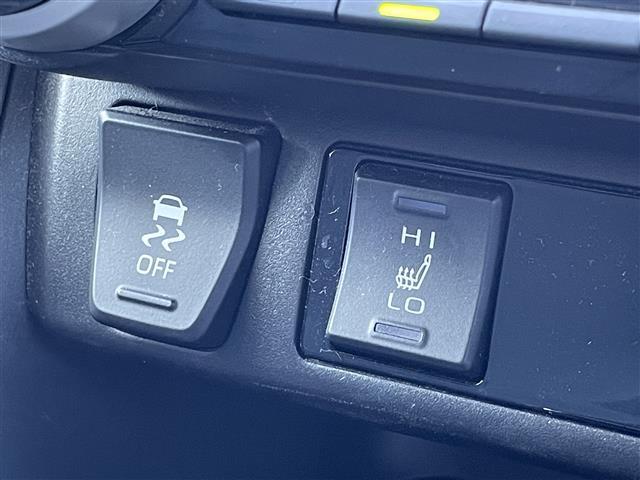 ＲＡＶ４ ハイブリッドＧ　純正ＳＤナビ／フルセグテレビ／ＣＤ／ＤＶＤ／Ｂｌｕｅｔｏｏｔｈ／ＨＤＭＩ／ＥＴＣ／追従型クルーズコントロール／電動リアゲート／レザーシート／シートヒーター／ハンドルヒーター／パワーシート／ルーフレール（7枚目）