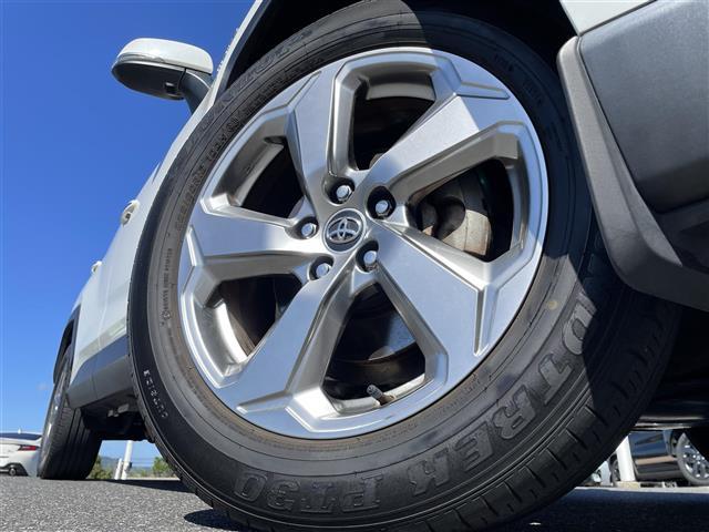 ＲＡＶ４ ハイブリッドＧ　純正ＳＤナビ／フルセグテレビ／ＣＤ／ＤＶＤ／Ｂｌｕｅｔｏｏｔｈ／ＨＤＭＩ／ＥＴＣ／追従型クルーズコントロール／電動リアゲート／レザーシート／シートヒーター／ハンドルヒーター／パワーシート／ルーフレール（41枚目）