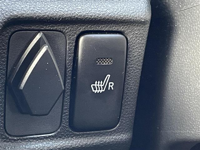 キャスト スポーツＳＡＩＩ　社外ナビ（ＣＮ－ＲＳ０２ＷＤ）／ＡＭ／ＦＭ／ＳＤ／ｉＰｏｄ／ＵＳＢ／ＣＤ／ＤＶＤ／Ｂｌｕｅｔｏｏｔｈ／フルセグＴＶ／バックカメラ／ＥＴＣ／革ステアリング／シートヒーター（Ｄ席）／アイドリングストップ（8枚目）