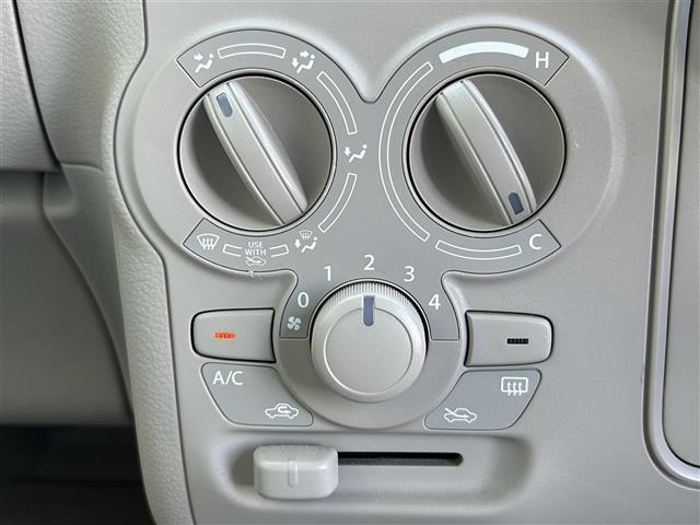 アルトラパン Ｌ　純正ナビ（ＣＮ－Ｅ２０３Ｚ）／取扱い説明書（車／ナビ）／ワンセグテレビ／プッシュスタート／衝突軽減システム／スマートキー／アイドリングストップ／純正フロアマット／ＥＴＣ／パワーステアリング／（4枚目）