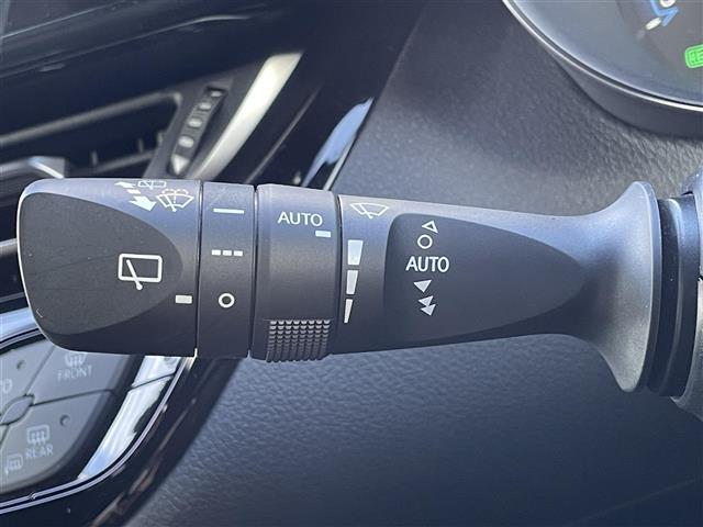 Ｃ－ＨＲ Ｇ　モード　ネロ　セーフティプラス　ワンオーナー／取扱い説明書（車／ナビ）／純正ナビ（ＡＭ／ＦＭ／Ｂｌｕｅｔｏｏｔｈ）／追従型クルーズコントロール／全周囲カメラ／ハーフレザー／シートヒーター／純正フロアマット／コーナーセンサー（12枚目）