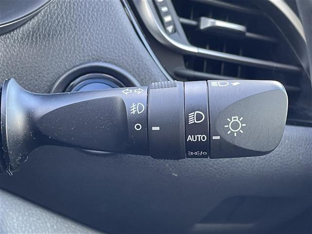 Ｃ－ＨＲ Ｇ　モード　ネロ　セーフティプラス　ワンオーナー／取扱い説明書（車／ナビ）／純正ナビ（ＡＭ／ＦＭ／Ｂｌｕｅｔｏｏｔｈ）／追従型クルーズコントロール／全周囲カメラ／ハーフレザー／シートヒーター／純正フロアマット／コーナーセンサー（13枚目）
