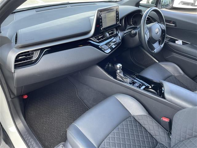 Ｃ－ＨＲ Ｇ　モード　ネロ　セーフティプラス　ワンオーナー／取扱い説明書（車／ナビ）／純正ナビ（ＡＭ／ＦＭ／Ｂｌｕｅｔｏｏｔｈ）／追従型クルーズコントロール／全周囲カメラ／ハーフレザー／シートヒーター／純正フロアマット／コーナーセンサー（23枚目）