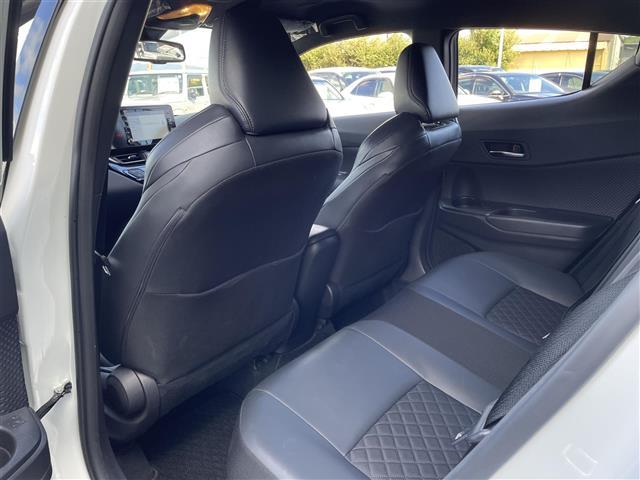 Ｃ－ＨＲ Ｇ　モード　ネロ　セーフティプラス　ワンオーナー／取扱い説明書（車／ナビ）／純正ナビ（ＡＭ／ＦＭ／Ｂｌｕｅｔｏｏｔｈ）／追従型クルーズコントロール／全周囲カメラ／ハーフレザー／シートヒーター／純正フロアマット／コーナーセンサー（25枚目）
