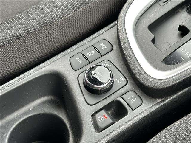 ヤリスクロス Ｇ　４ＷＤ／ＬＥＤヘッドライト／追従機能付クルーズコントロール／前後コーナーセンサー／前後ドライブレコーダー／ビルトインＥＴＣ／ＳＯＳボタン／純正メモリナビ／衝突被害軽減システム／カーテンエアバック（13枚目）