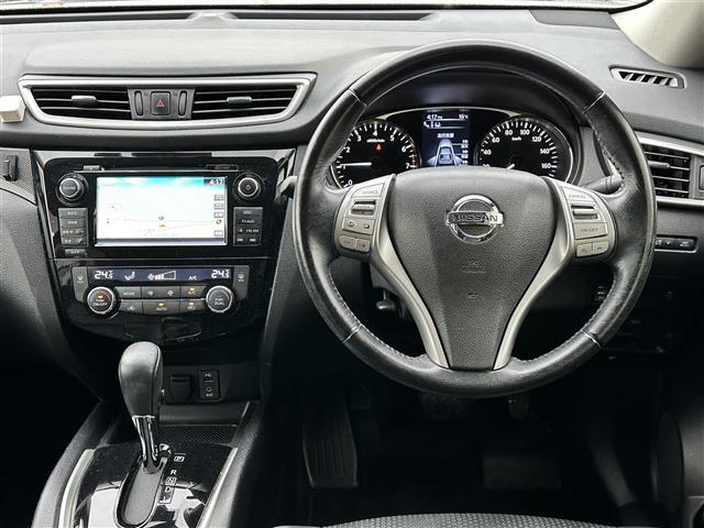 エクストレイル ２０Ｘｔ　エマージェンシーブレーキパッケージ　純正メーカーナビ／取扱説明書／保証書／全方位カメラ／１７インチ純正アルミホイール／パワーバックドア／クルーズコントロール／シートヒーター／ドライブレコーダー／ウインカーミラープッシュスタート（14枚目）