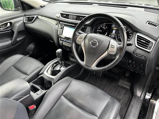 エクストレイル ２０Ｘｔ　エマージェンシーブレーキパッケージ　純正メーカーナビ／取扱説明書／保証書／全方位カメラ／１７インチ純正アルミホイール／パワーバックドア／クルーズコントロール／シートヒーター／ドライブレコーダー／ウインカーミラープッシュスタート（20枚目）