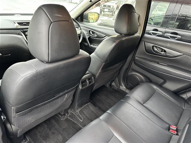 エクストレイル ２０Ｘｔ　エマージェンシーブレーキパッケージ　純正メーカーナビ／取扱説明書／保証書／全方位カメラ／１７インチ純正アルミホイール／パワーバックドア／クルーズコントロール／シートヒーター／ドライブレコーダー／ウインカーミラープッシュスタート（26枚目）