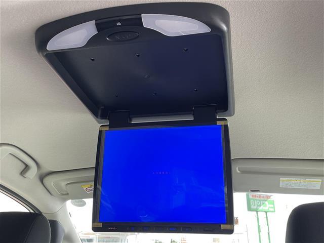 セレナ ｅ－パワー　ハイウェイスターＶ　取扱い説明書／純正ナビ／Ｂｌｕｅｔｏｏｔｈ／フルセグテレビ／ＡＭ／ＦＭ／ＵＳＢ／ＣＤ／ＤＶＤ／フリップダウンモニター／全周囲カメラ／クルーズコントロール／ＷＡＣ／両側パワースライドドア／横滑り防止（10枚目）
