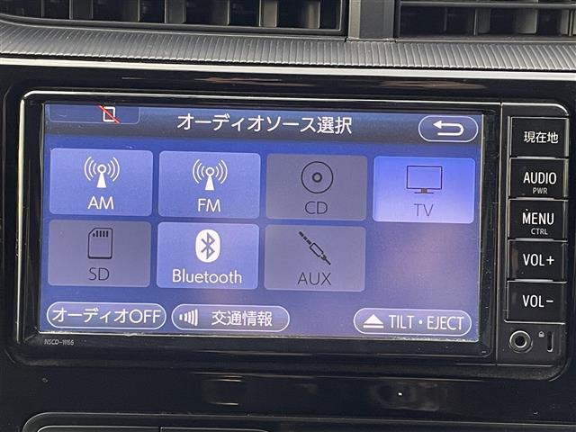 アクア S 純正ナビ(Bluetooth・AM・FM・CD)/ETC/ドライブレコーダー/ウィンカーミラー/ドアバイザー/ABS/横滑り防止装置/ステアリングスイッチ/ECOモード/EVモード/禁煙車/取扱説明書(3枚目)