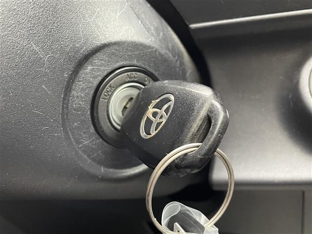 アクア S 純正ナビ(Bluetooth・AM・FM・CD)/ETC/ドライブレコーダー/ウィンカーミラー/ドアバイザー/ABS/横滑り防止装置/ステアリングスイッチ/ECOモード/EVモード/禁煙車/取扱説明書(7枚目)