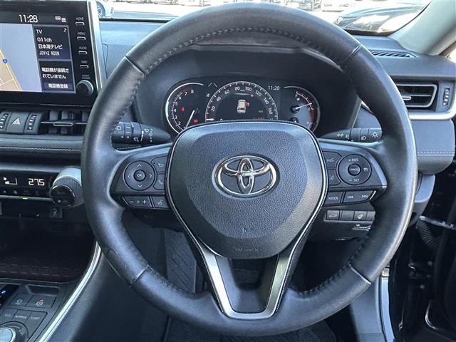 ＲＡＶ４ Ｇ　Ｚパッケージ　純ナビ／全方位カメラ／前後ドラレコ／ビルトインＥＴＣ／ステアリングヒーター／パワーバックドア／シートヒーター／追従型クルーズコントロール／デジタルインナーミラー／ＡＶＥＮＴＵＲＡ１７インチＡＷ（15枚目）