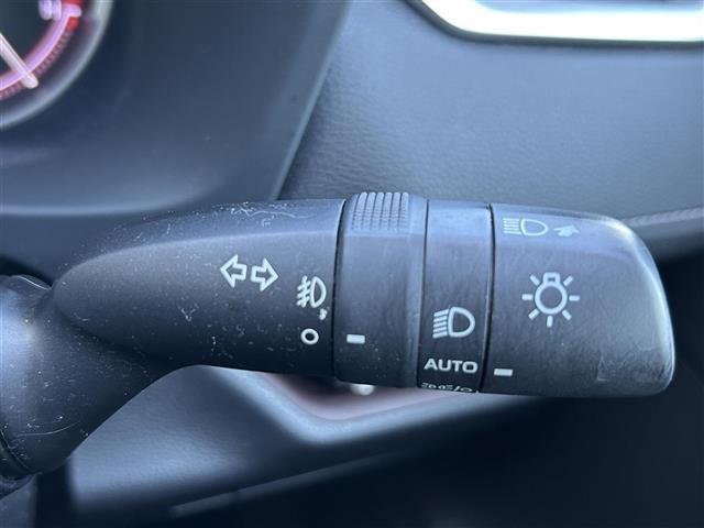 ＲＡＶ４ Ｇ　Ｚパッケージ　純ナビ／全方位カメラ／前後ドラレコ／ビルトインＥＴＣ／ステアリングヒーター／パワーバックドア／シートヒーター／追従型クルーズコントロール／デジタルインナーミラー／ＡＶＥＮＴＵＲＡ１７インチＡＷ（19枚目）