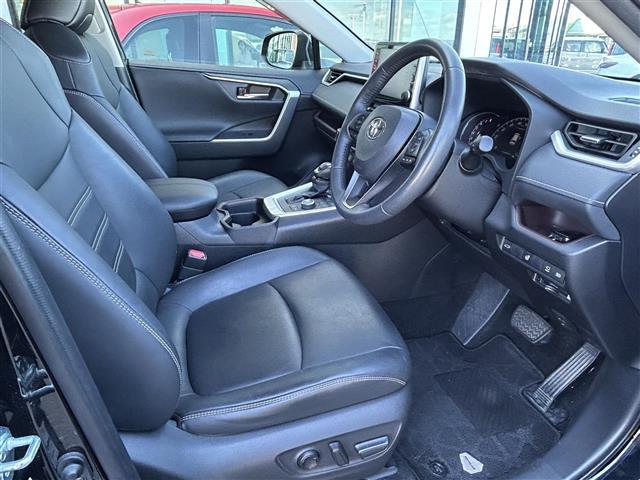 ＲＡＶ４ Ｇ　Ｚパッケージ　純ナビ／全方位カメラ／前後ドラレコ／ビルトインＥＴＣ／ステアリングヒーター／パワーバックドア／シートヒーター／追従型クルーズコントロール／デジタルインナーミラー／ＡＶＥＮＴＵＲＡ１７インチＡＷ（21枚目）