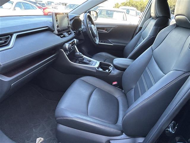 ＲＡＶ４ Ｇ　Ｚパッケージ　純ナビ／全方位カメラ／前後ドラレコ／ビルトインＥＴＣ／ステアリングヒーター／パワーバックドア／シートヒーター／追従型クルーズコントロール／デジタルインナーミラー／ＡＶＥＮＴＵＲＡ１７インチＡＷ（25枚目）