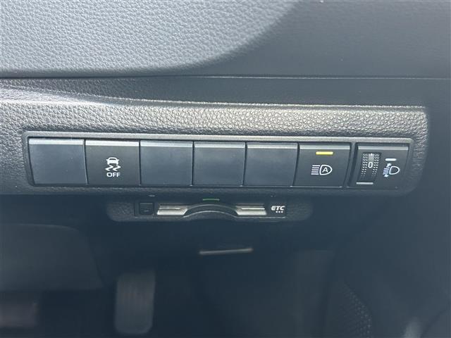 カローラスポーツ ハイブリッドG Z 純正SDナビ(Bluetooth)/フルセグTV/バックカメラ/クルーズコントロール(追従有)/レーンアシスト/横滑り防止装置/オートライト/ドライブレコーダー(前方のみ)/純正アルミホイール/ETC(13枚目)