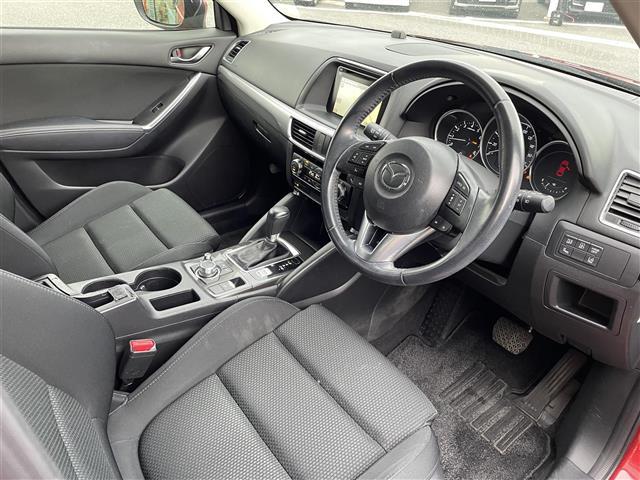 CX-5 25S Lパッケージ 純正ナビ・フルセグTV・バック・サイドカメラ・4WD・ブラインドスポットモニター・レーダークルコン・コーナーセンサー・レーンキープアシスト・パドルシフト・SCBS・純正フロアマット・ETC・取扱説明書(20枚目)