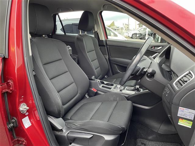 CX-5 25S Lパッケージ 純正ナビ・フルセグTV・バック・サイドカメラ・4WD・ブラインドスポットモニター・レーダークルコン・コーナーセンサー・レーンキープアシスト・パドルシフト・SCBS・純正フロアマット・ETC・取扱説明書(21枚目)