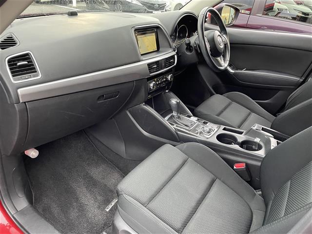 CX-5 25S Lパッケージ 純正ナビ・フルセグTV・バック・サイドカメラ・4WD・ブラインドスポットモニター・レーダークルコン・コーナーセンサー・レーンキープアシスト・パドルシフト・SCBS・純正フロアマット・ETC・取扱説明書(23枚目)