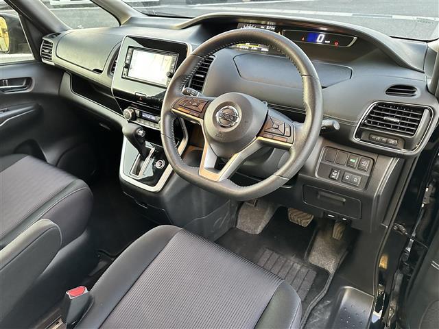 セレナ 　ワンオーナー／純ナビ／禁煙車／両側Ｐスラ／８人乗り／バックカメラ／ＨＩＤライト／フルセグＴＶ／ウィンカーミラー／電格ミラー／アイドリングストップ／プッシュスタート／ＥＴＣ／１６インチ純ＡＷ（19枚目）