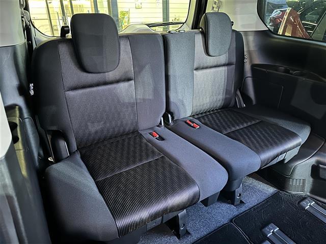 セレナ 　ワンオーナー／純ナビ／禁煙車／両側Ｐスラ／８人乗り／バックカメラ／ＨＩＤライト／フルセグＴＶ／ウィンカーミラー／電格ミラー／アイドリングストップ／プッシュスタート／ＥＴＣ／１６インチ純ＡＷ（23枚目）