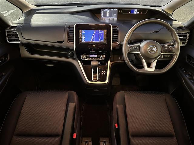 セレナ 　ワンオーナー／純ナビ／禁煙車／両側Ｐスラ／８人乗り／バックカメラ／ＨＩＤライト／フルセグＴＶ／ウィンカーミラー／電格ミラー／アイドリングストップ／プッシュスタート／ＥＴＣ／１６インチ純ＡＷ（42枚目）