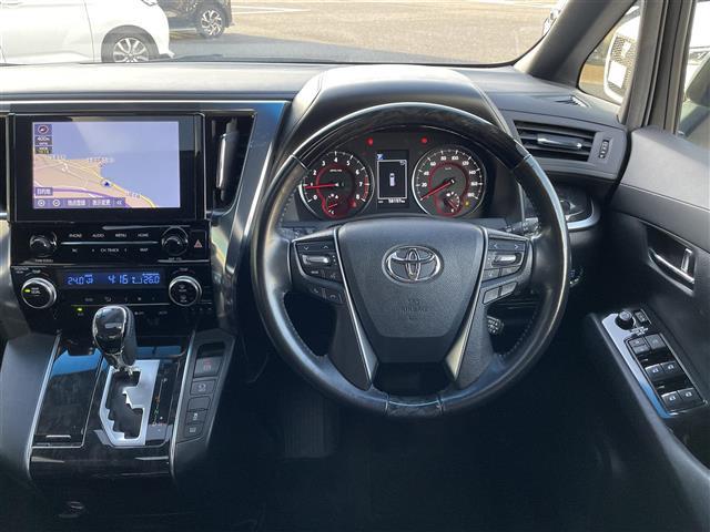 アルファード 2.5S タイプゴールド 純正ナビ・フルセグテレビ・バックカメラ・フリップダウン・両側パワースライドドア・パワーバックドア・プリクラッシュ・レーダークルーズ・ブラインドスポットモニター・デジタルインナーミラー・ETC・純正AW(11枚目)