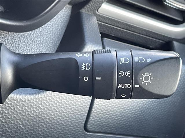 タンク カスタムG-T ワンオーナ・取扱説明書・保証書・純正ナビ・Bluetooth/CD/DVD/AM/FM・フルセグテレビ・全周囲カメラ・クルーズコントロール・シートヒーター・両側パワスラ・コーナーセンサー・衝突軽減(18枚目)