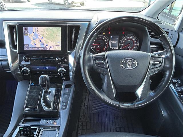 アルファード 2.5S Cパッケージ 純生ナビ・フリップダウンモニター・両側パワスラ・レーダークルコン・プリクラッシュ・クリアランスソナー・ブラインドスポットモニター・ドラレコ前後・シートヒーター・メモリシート・パーキングサポートブレーキ(3枚目)