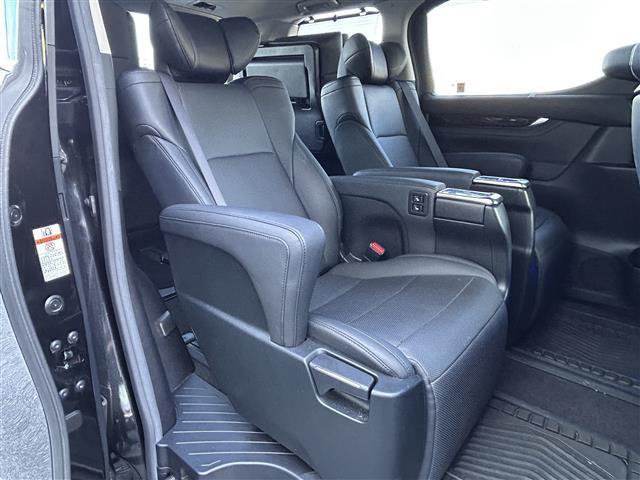 アルファード 2.5S Cパッケージ 純生ナビ・フリップダウンモニター・両側パワスラ・レーダークルコン・プリクラッシュ・クリアランスソナー・ブラインドスポットモニター・ドラレコ前後・シートヒーター・メモリシート・パーキングサポートブレーキ(20枚目)