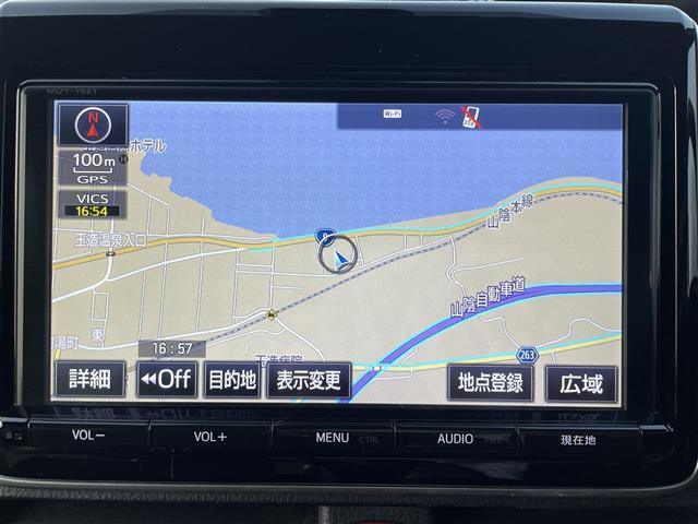 ヴォクシー ＺＳ　煌ＩＩ　純正９インチナビ・フルセグテレビ・バックカメラ・フリップダウンモニター・衝突軽減ブレーキ・レーンキープアシススト・両側パワースライドドア・スペアスマートキー・ビルトインＥＴＣ・純正１６インチアルミ（5枚目）