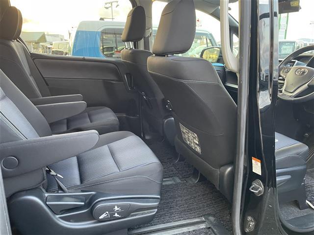 ヴォクシー ＺＳ　煌ＩＩ　純正９インチナビ・フルセグテレビ・バックカメラ・フリップダウンモニター・衝突軽減ブレーキ・レーンキープアシススト・両側パワースライドドア・スペアスマートキー・ビルトインＥＴＣ・純正１６インチアルミ（17枚目）