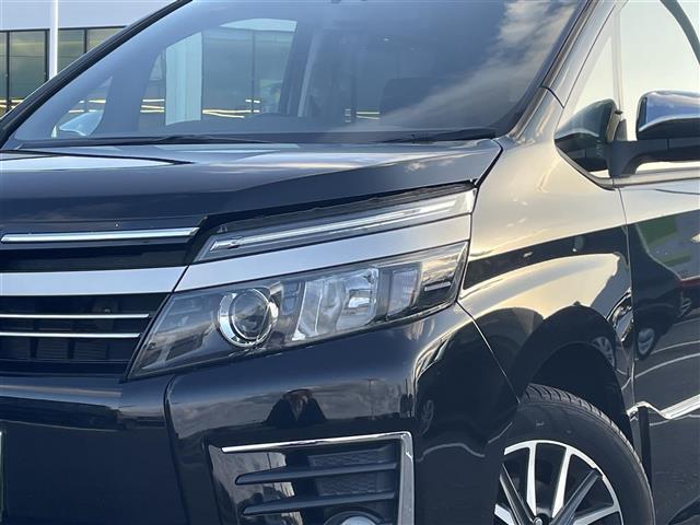 ヴォクシー ＺＳ　煌ＩＩ　純正９インチナビ・フルセグテレビ・バックカメラ・フリップダウンモニター・衝突軽減ブレーキ・レーンキープアシススト・両側パワースライドドア・スペアスマートキー・ビルトインＥＴＣ・純正１６インチアルミ（28枚目）