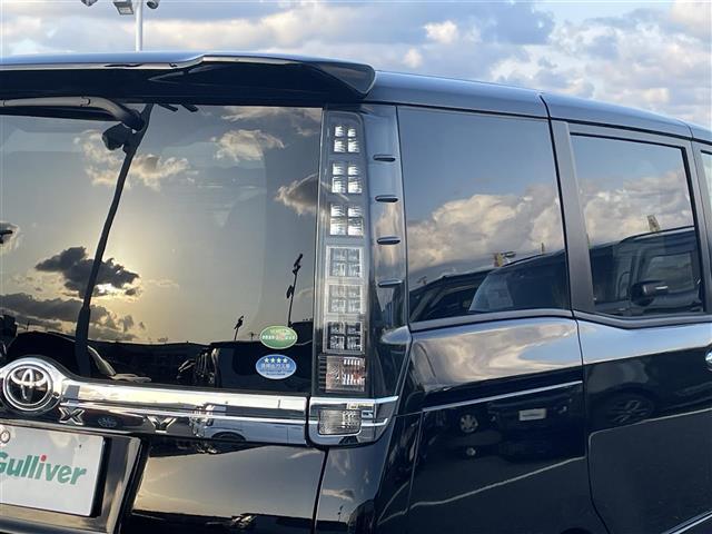 ヴォクシー ＺＳ　煌ＩＩ　純正９インチナビ・フルセグテレビ・バックカメラ・フリップダウンモニター・衝突軽減ブレーキ・レーンキープアシススト・両側パワースライドドア・スペアスマートキー・ビルトインＥＴＣ・純正１６インチアルミ（30枚目）